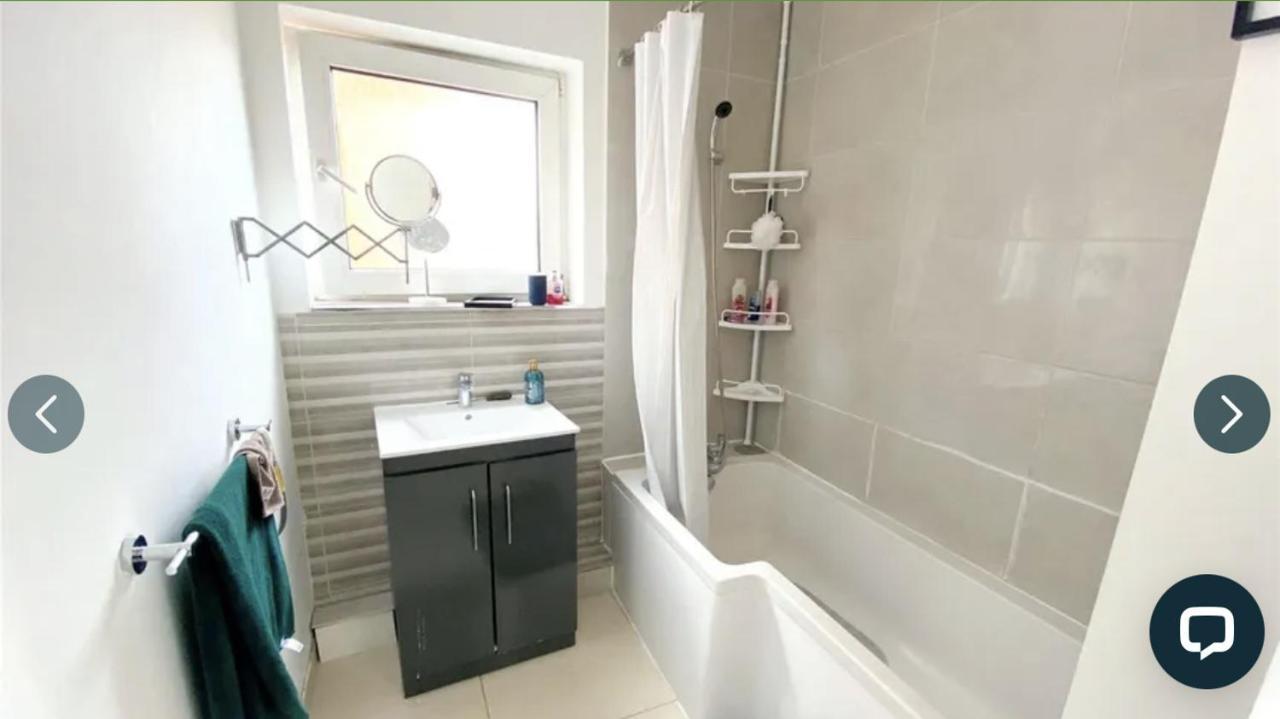 4 Bedroom Property Which Sleeps 8 Very Close To The Harry Potter Studio And Watford Junction Watford (Hertfordshire) Exterior foto